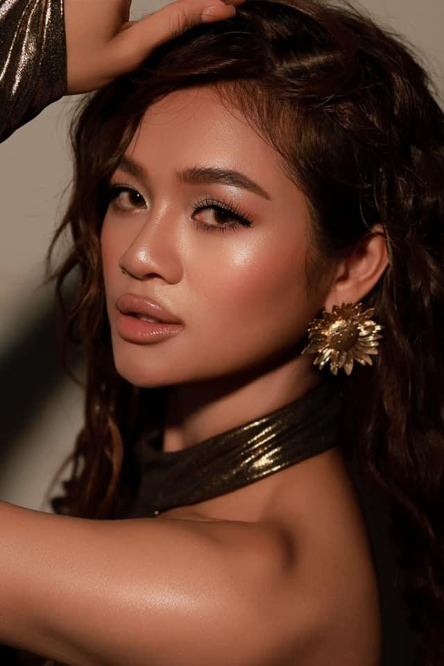 Sắc vóc đời thực của ca sĩ đang thi hoa hậu, từng là vận động viên đấu kiếm-6