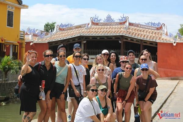 Lộ diện điểm đến hút khách của phố cổ Hội An sau 2 năm đóng cửa đại phẫu-16