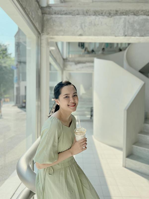 Vợ cầu thủ Duy Mạnh chăm sóc da như thế nào mà lúc nào cũng căng bóng, trẻ đẹp?-8