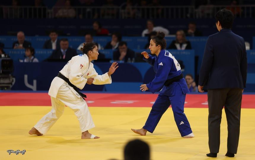 Hình ảnh gây xúc động của Hoàng Thị Tình tại Olympic Paris-4