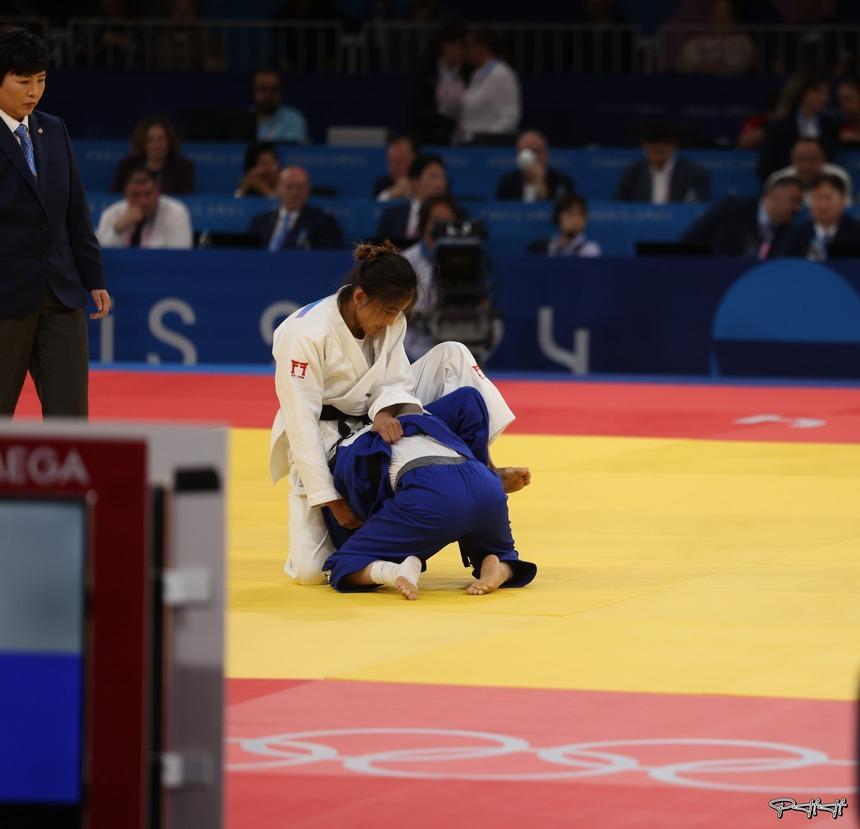 Hình ảnh gây xúc động của Hoàng Thị Tình tại Olympic Paris-5