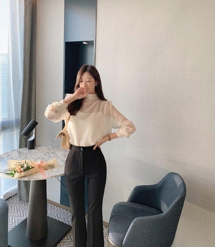 Kiểu áo blouse điệu đà giúp bạn có diện mạo hút hồn-2