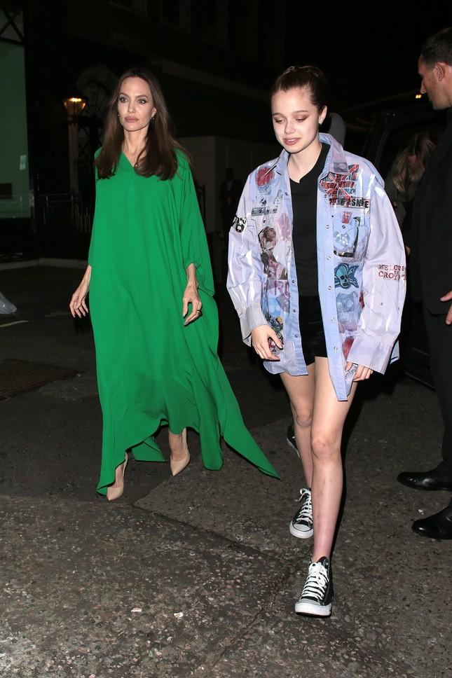 Phiên tòa Shiloh đòi bỏ họ Brad Pitt bị hoãn-1