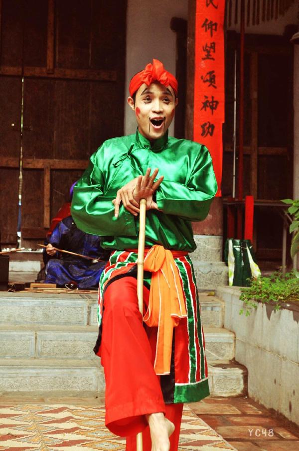 Đời thực nam NSƯT chèo thường đóng phim hot VFC: Vợ làm hậu phương, thấu hiểu chia sẻ-1