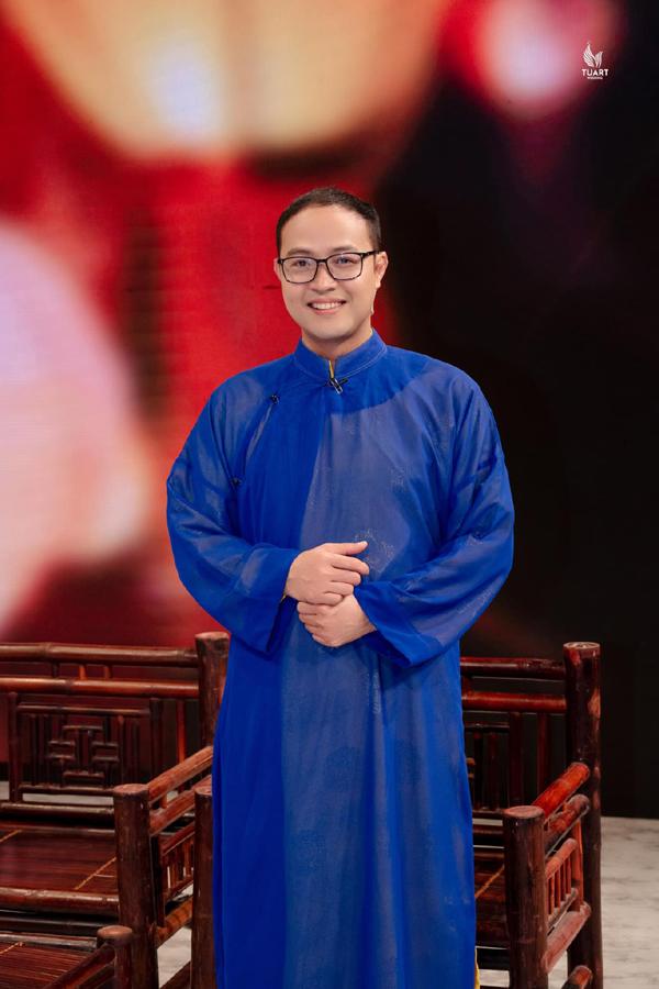 Đời thực nam NSƯT chèo thường đóng phim hot VFC: Vợ làm hậu phương, thấu hiểu chia sẻ-3