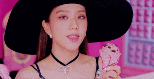 Bông hồng lai Jeon Somi đạo nhái BLACKPINK?-2