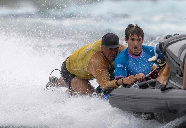 VĐV suýt chết đuối khi tranh tài ở Olympic Paris 2024-1