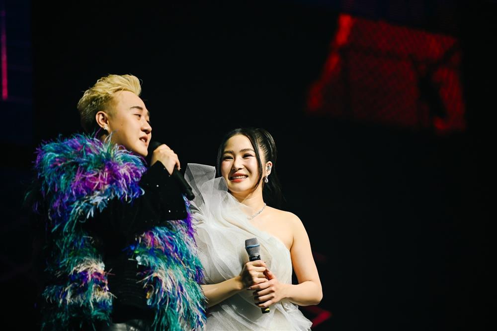 Trung Quân không hề lép vế khi đọ giọng với Mỹ Linh, Hồ Quỳnh Hương-9