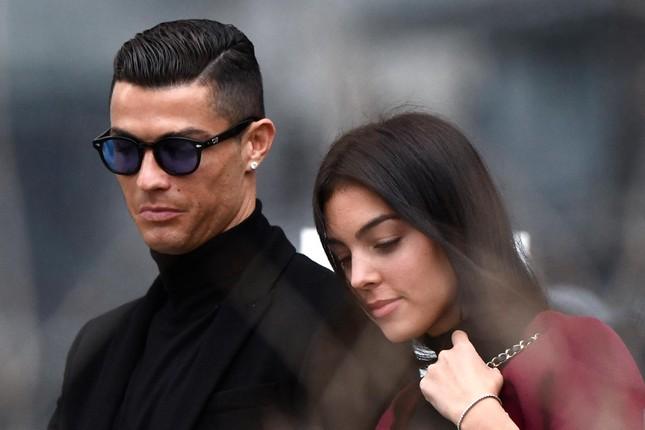 Ronaldo đã kết hôn?-1