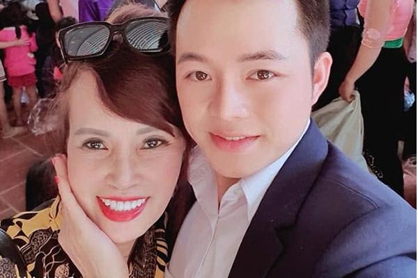 Cô dâu - chú rể trong đám hỏi có dàn siêu xe triệu đô ở Hà Nội, visual như xé truyện bước ra là ai?-8