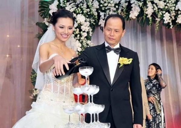 Nhan sắc siêu mẫu Việt 4 lần sinh con cho đại gia sau 15 năm biến mất khỏi showbiz-3