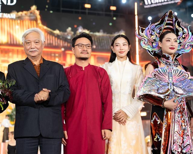 Nhà sử học Dương Trung Quốc nói gì sau sự cố trang phục dân tộc Miss Grand Vietnam 2024?-4