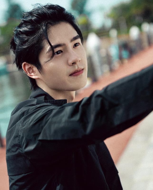 Mỹ nam ngôn tình Lưu Hạo Nhiên lên tiếng sau khi giảm 10kg, cạo tóc trông như ông lão 70 tuổi-4