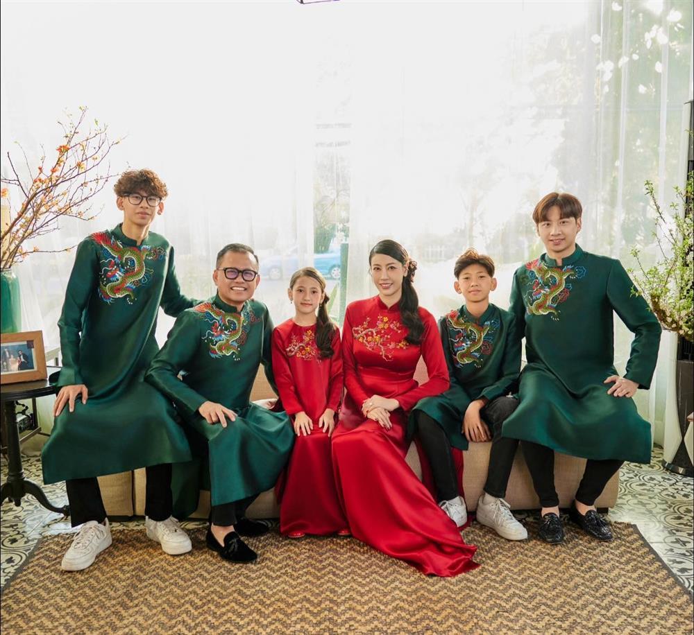 Hà Kiều Anh: Con học trong lâu đài Anh, mỗi năm chi 5 tỷ-1