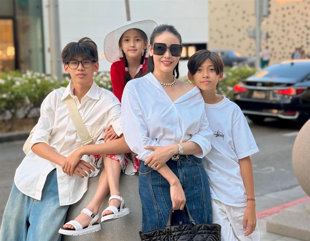 Hà Kiều Anh: Con học trong lâu đài Anh, mỗi năm chi 5 tỷ