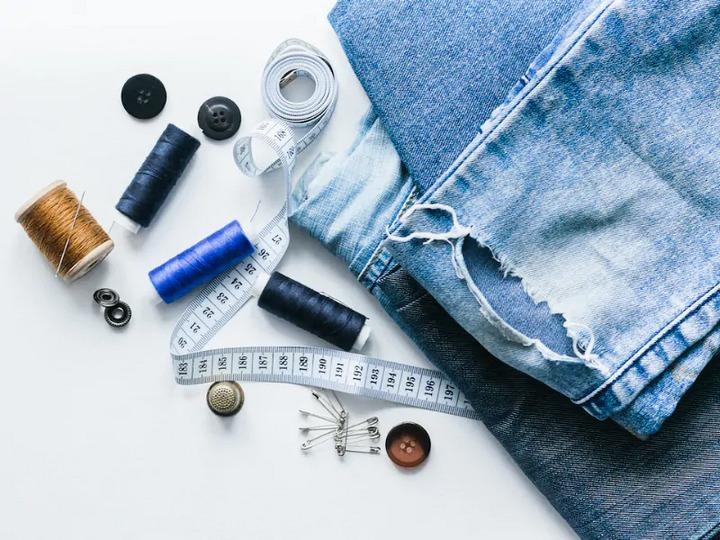 Mẹo lên gấu quần jeans không cần cắt