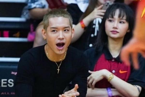 WEAN LE lộ thêm dấu hiệu gây hoang mang sau khi ngất xỉu đập mặt xuống đường-7