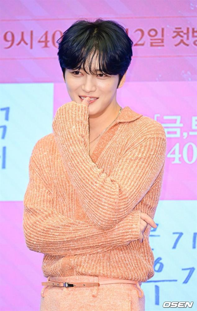 Huyền thoại visual lão hoá ngược quá đỉnh sau 14 năm, U40 vẫn như đôi mươi khiến netizen phát cuồng-3