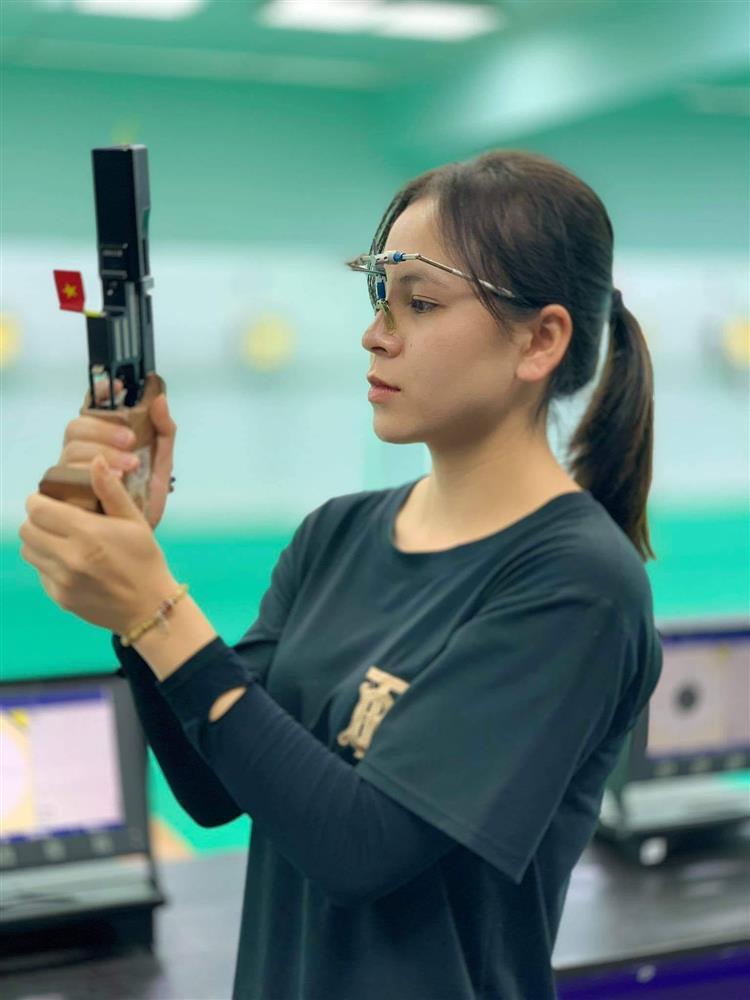 Nhan sắc nữ xạ thủ Trịnh Thu Vinh tranh HCV bắn súng Olympic Paris 2024-5