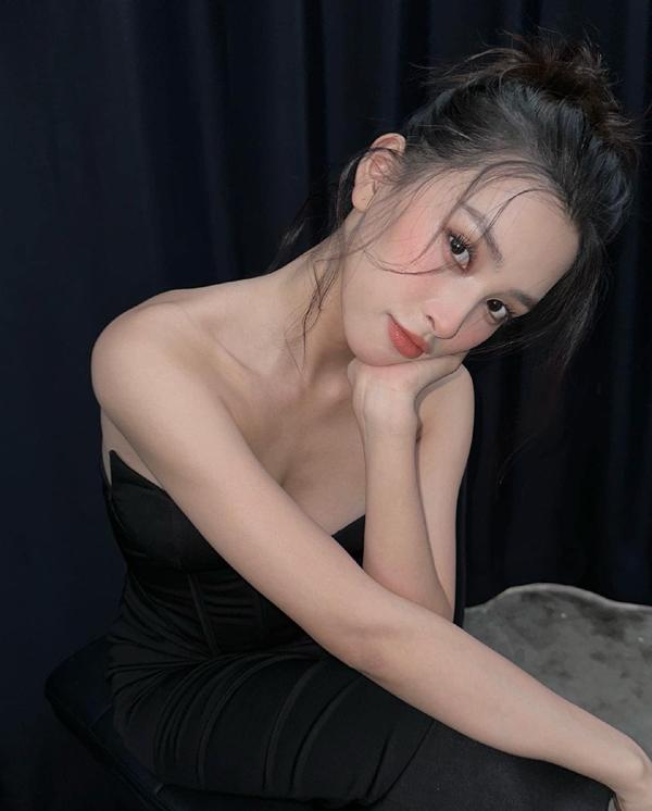 Một Hoa hậu quê Quảng Nam lộ bí quyết chăm sóc da tăng collagen để bớt rãnh cười-7