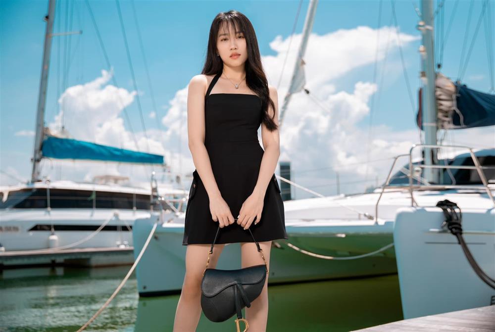 Đời thực gợi cảm của diễn viên đóng vai người yêu cũ vô duyên nhất phim giờ vàng-9