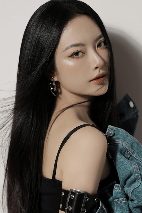 Hoa hậu xứ Thanh đăng quang 11 năm da vẫn nuột nà, nhờ cách chăm sóc đặc biệt-8