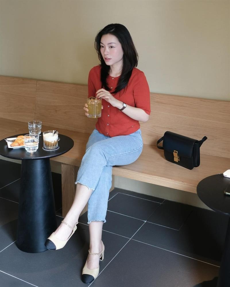 10 set quần jeans đẹp nhất mùa hè 2024 của các mỹ nhân Việt