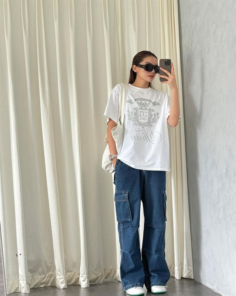 10 set quần jeans đẹp nhất mùa hè 2024 của các mỹ nhân Việt
