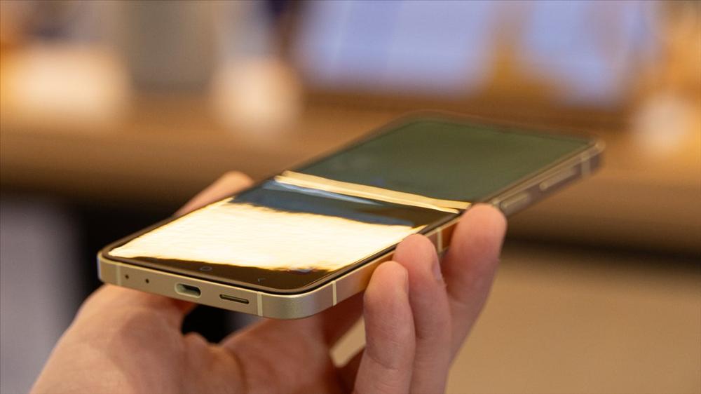 Galaxy Z Flip6 giải quyết 6 bài toán khó từ người dùng-4