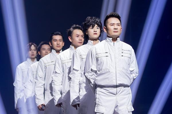 NSND Tự Long: Không hiểu Thanh Duy giận gì mà làm tôi ngã tối tăm mặt mũi-3