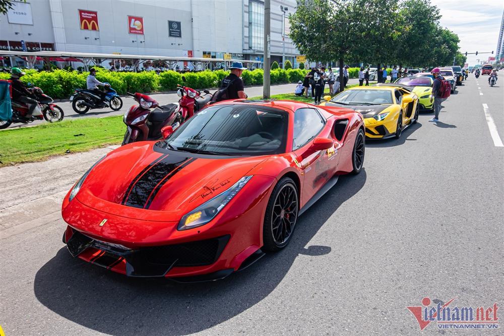 Siêu xe Ferrari 488 từng của Cường Đô La phủ bụi trong hầm chung cư Hà Nội-10