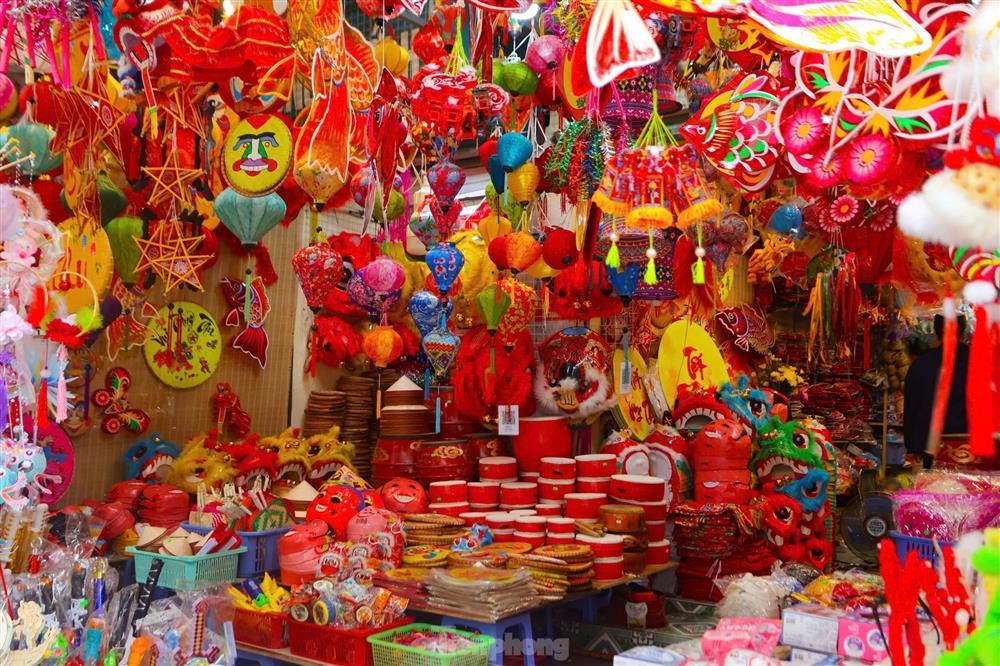 Người Hà Nội lên đồ đi chơi Trung thu sớm trên phố Hàng Mã-4