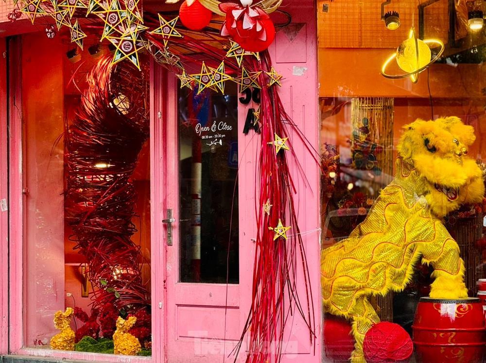 Người Hà Nội lên đồ đi chơi Trung thu sớm trên phố Hàng Mã-7