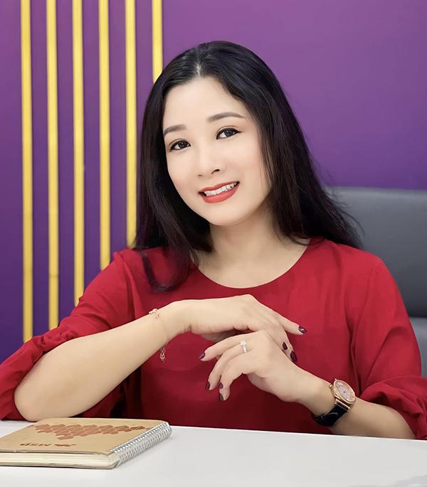 Đời thực bình dị của nữ NSƯT nổi tiếng có tình bạn tốt với vua hề chèo Xuân Hinh-7