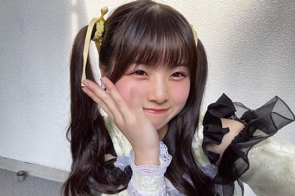 Nữ ca sĩ 17 tuổi bị chỉ trích vì lý do không tưởng-7