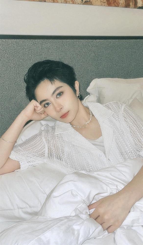 Thói quen trước khi ăn sáng giúp tomboy gây sốt Vbiz Gil Lê có làn da căng đẹp mịn màng-1