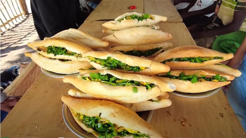 Lần đầu thử bánh mì trứng, người châu Phi tiết lộ lý do thèm nhưng không ăn thêm-5