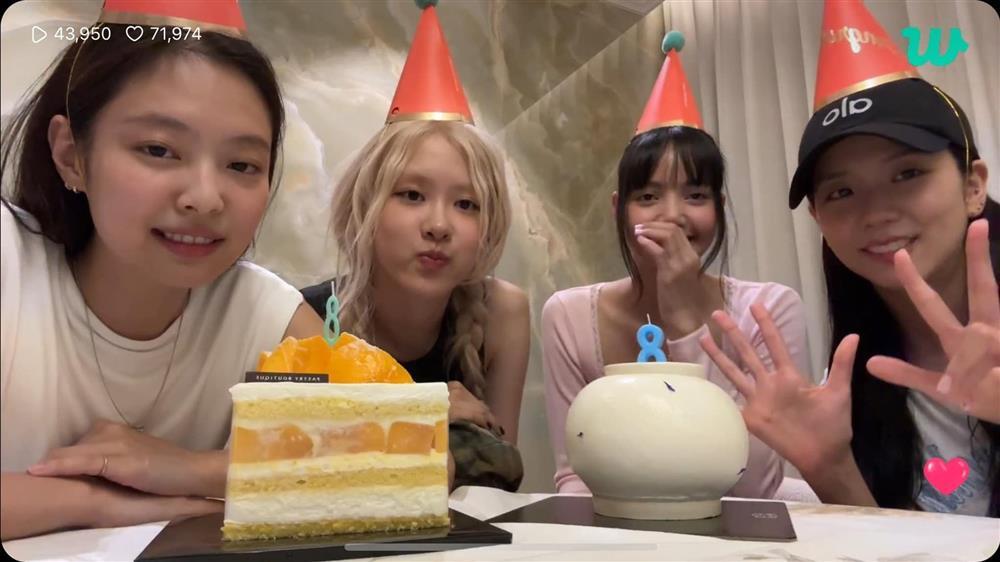 BlackPink tụ họp đông đủ-1