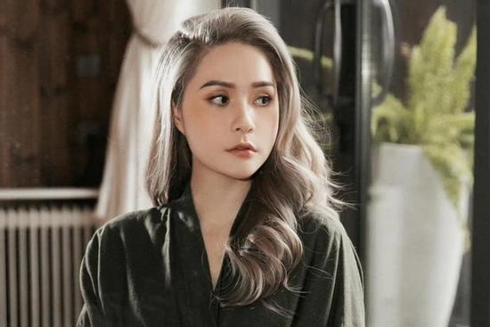 Đại gia quận 7 Đoàn Di Băng đau đớn thông báo: 'Tôi mất con rồi'