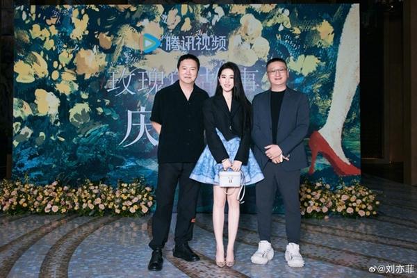 Lưu Diệc Phi bị vạch trần sống ảo-1