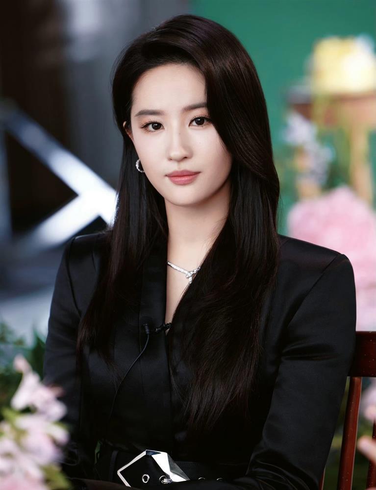 Lưu Diệc Phi bị chê cười-2