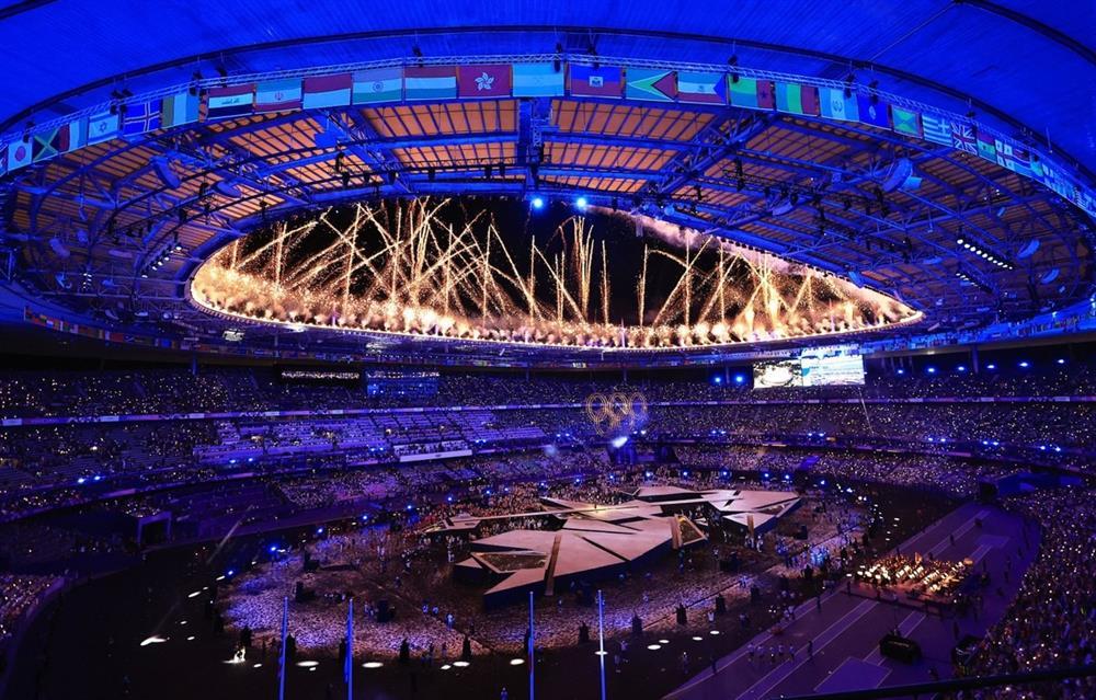 Pháp bị lu mờ trong lễ bế mạc Olympic Paris 2024-1