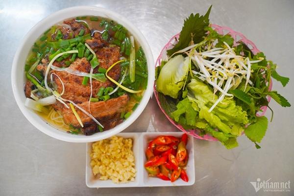 Quán bún chả phiên bản lạ ở Hà Nội được Michelin khen, khách tò mò tìm địa chỉ-8