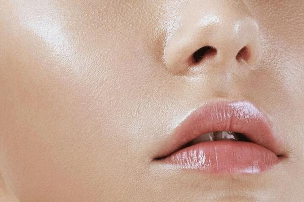 Xu hướng trang điểm bling bling lấp lánh như Chi Pu, Xoài Non-5