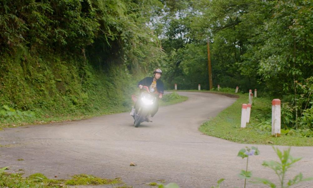 Thiếu gia giàu nhất bản cứu bạn gái khỏi bị cưỡng hiếp hút triệu lượt xem-2