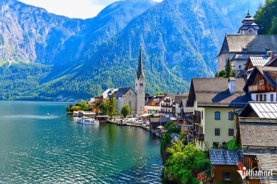 Ngắm Hallstatt - làng cổ ven hồ được mệnh danh đẹp nhất thế giới