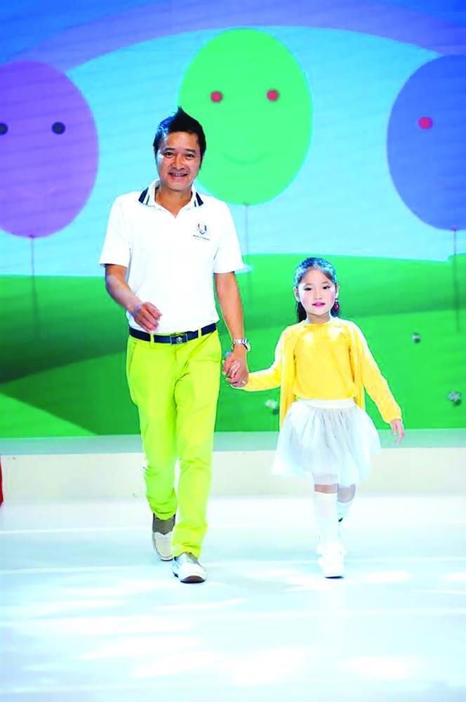 Cựu danh thủ Hồng Sơn hé lộ chuyện gia đình: Người có quyền lực nhất trong nhà là bà xã-3