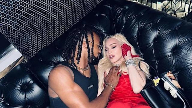 Madonna ra nước ngoài đón sinh nhật 66 tuổi với tình mới kém 38 tuổi-1