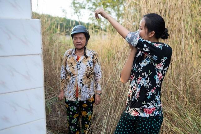 Ngọc Châu sốc khi nhìn mẹ lần cuối-1