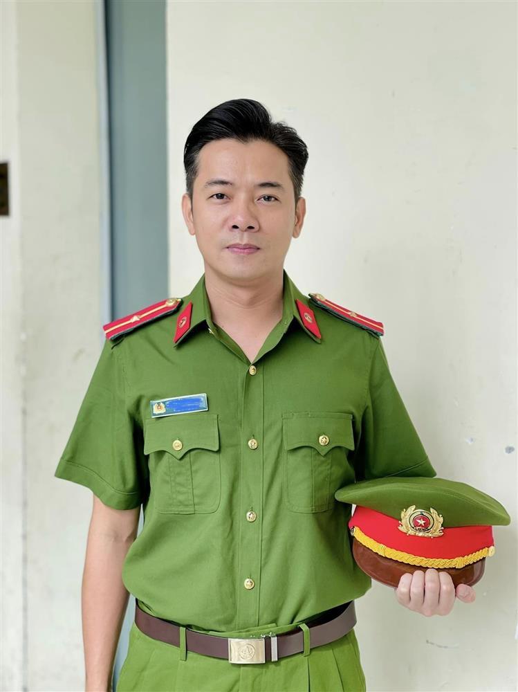 Điều ít biết về 7 diễn viên nổi tiếng là công an ngoài đời thực-3